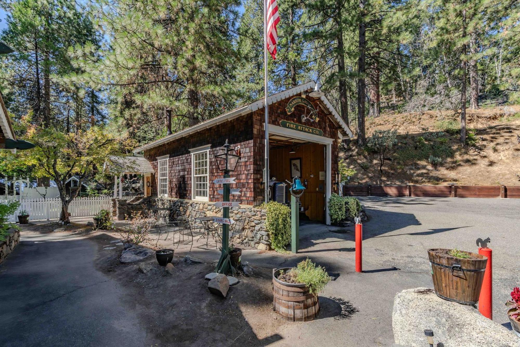 Narrow Gauge Inn Fish Camp Exterior foto