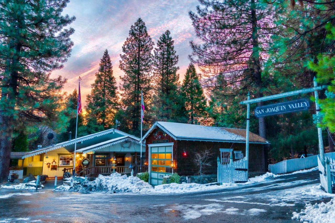 Narrow Gauge Inn Fish Camp Exterior foto